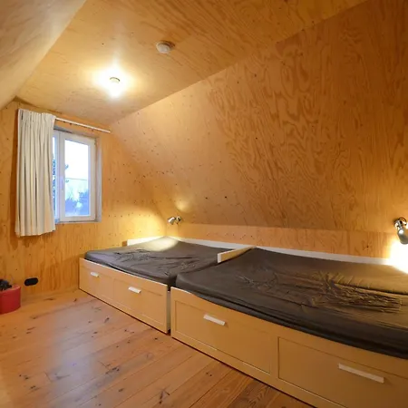 Co In A Quiet Location With Garden Semesterbostad